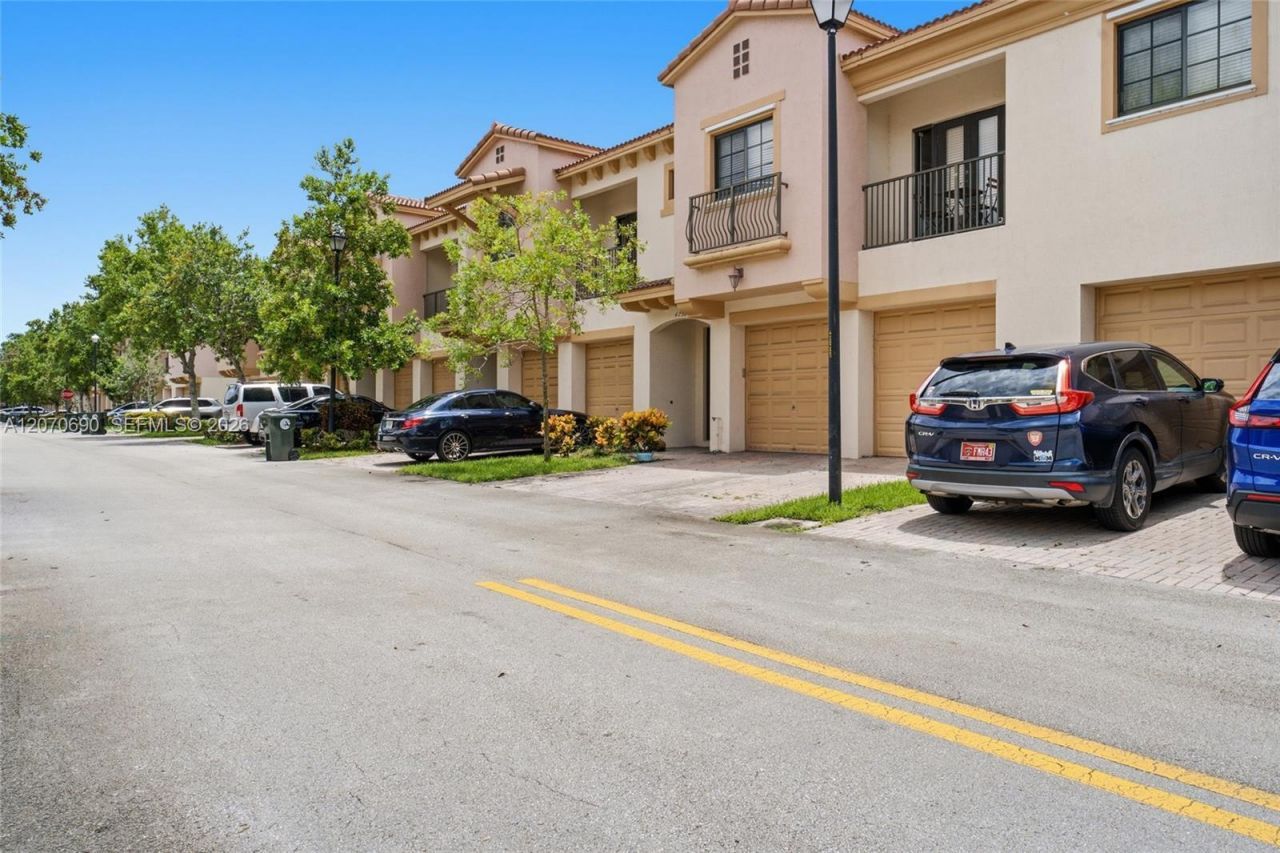 4758 Cypress St , Coconut Creek, FL 33073 Photo