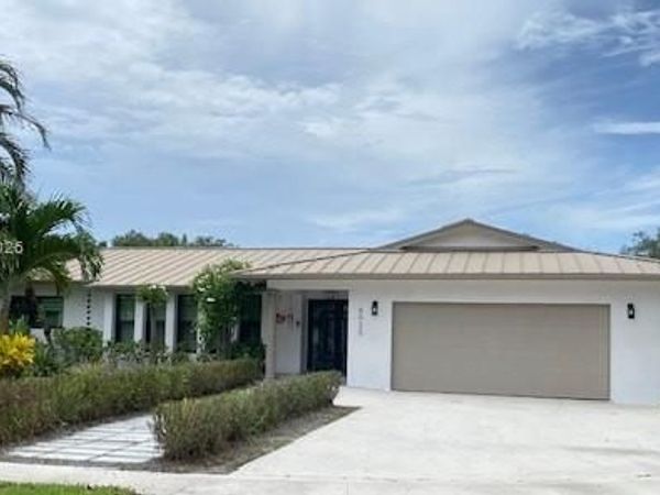 6020 SW 17th Ct, Plantation, FL 33317
