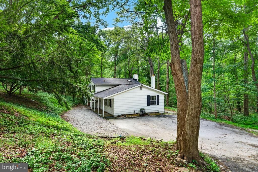 1533 Sylvan Drive, West Chester, PA 19380 Main Photo