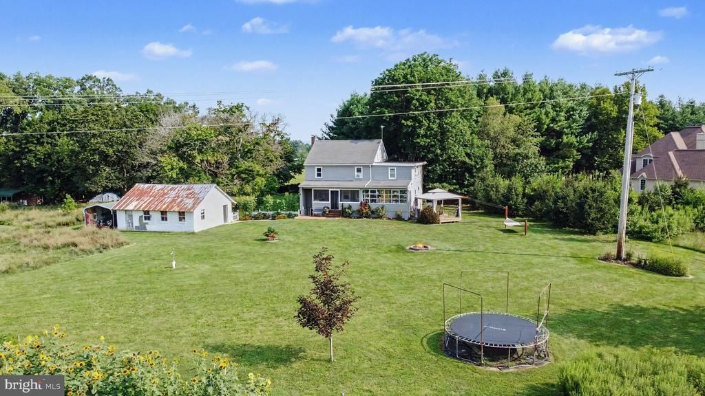 4091 WREN ROAD, THOMASVILLE, PA 17364
