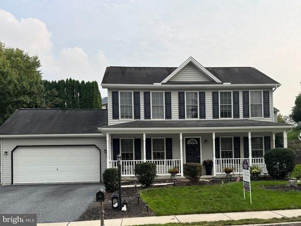 55 SWEET ARROW DRIVE , HUMMELSTOWN, PA 17036