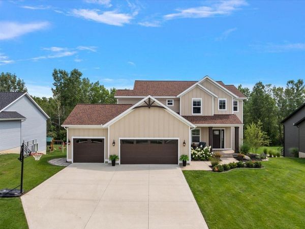 7160 Sugar Maple Drive, Hudsonville, MI 49426