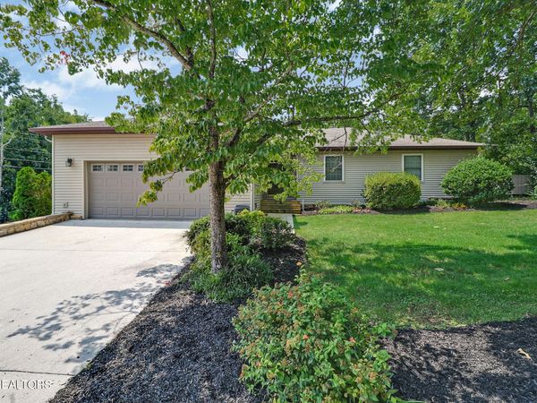 467 Snead Drive, Crossville, TN 38558