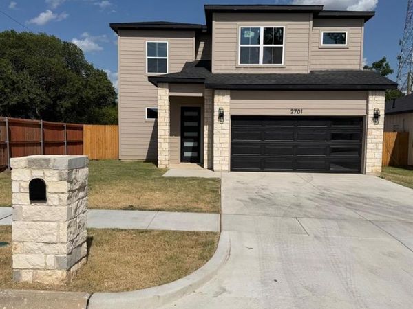 2701 S Jones Street, Fort Worth, TX 76104