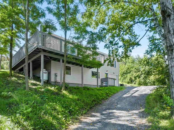 7 Silver Circle, Barre Town, VT 05641
