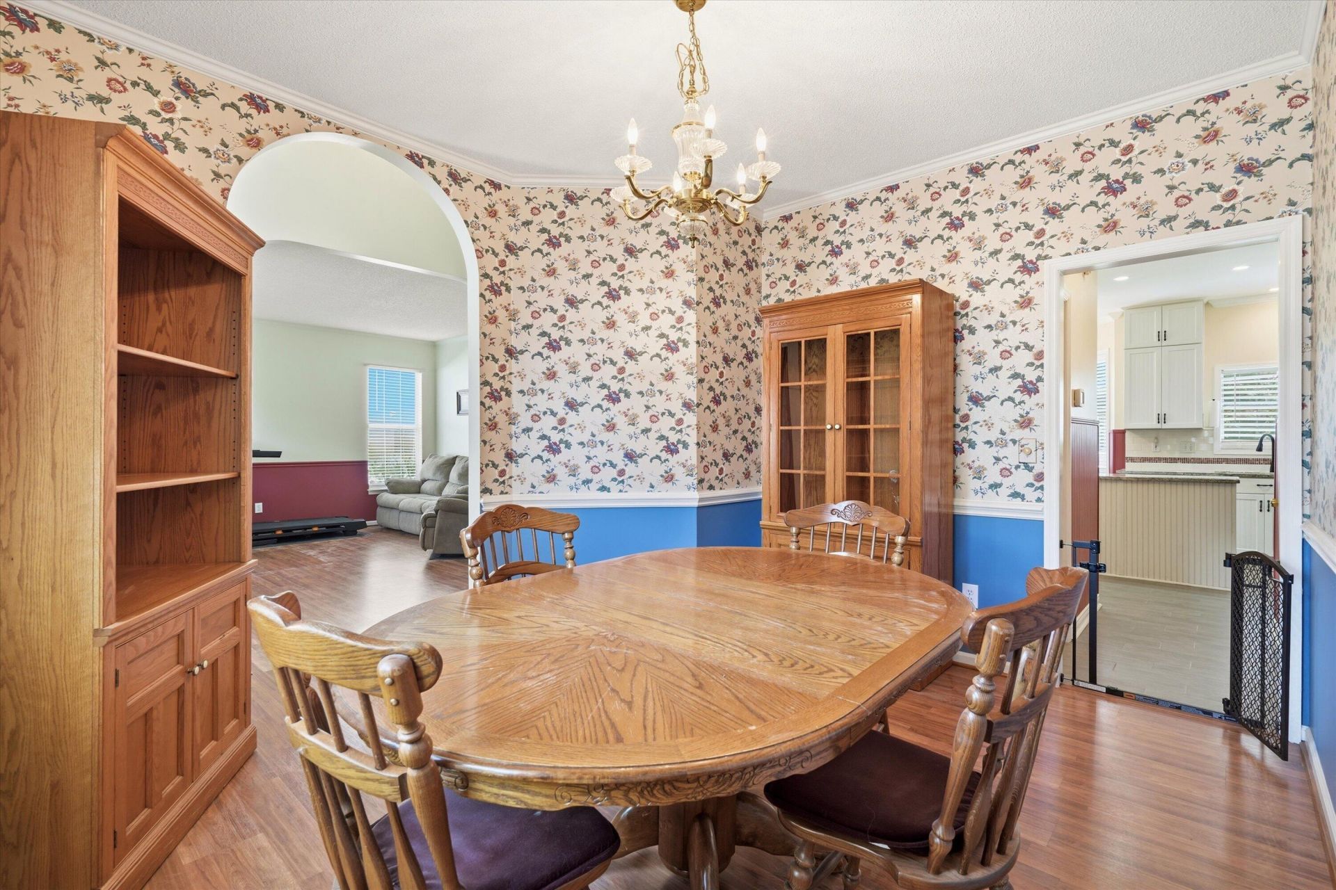 5410 Dwight Drive Photo 10