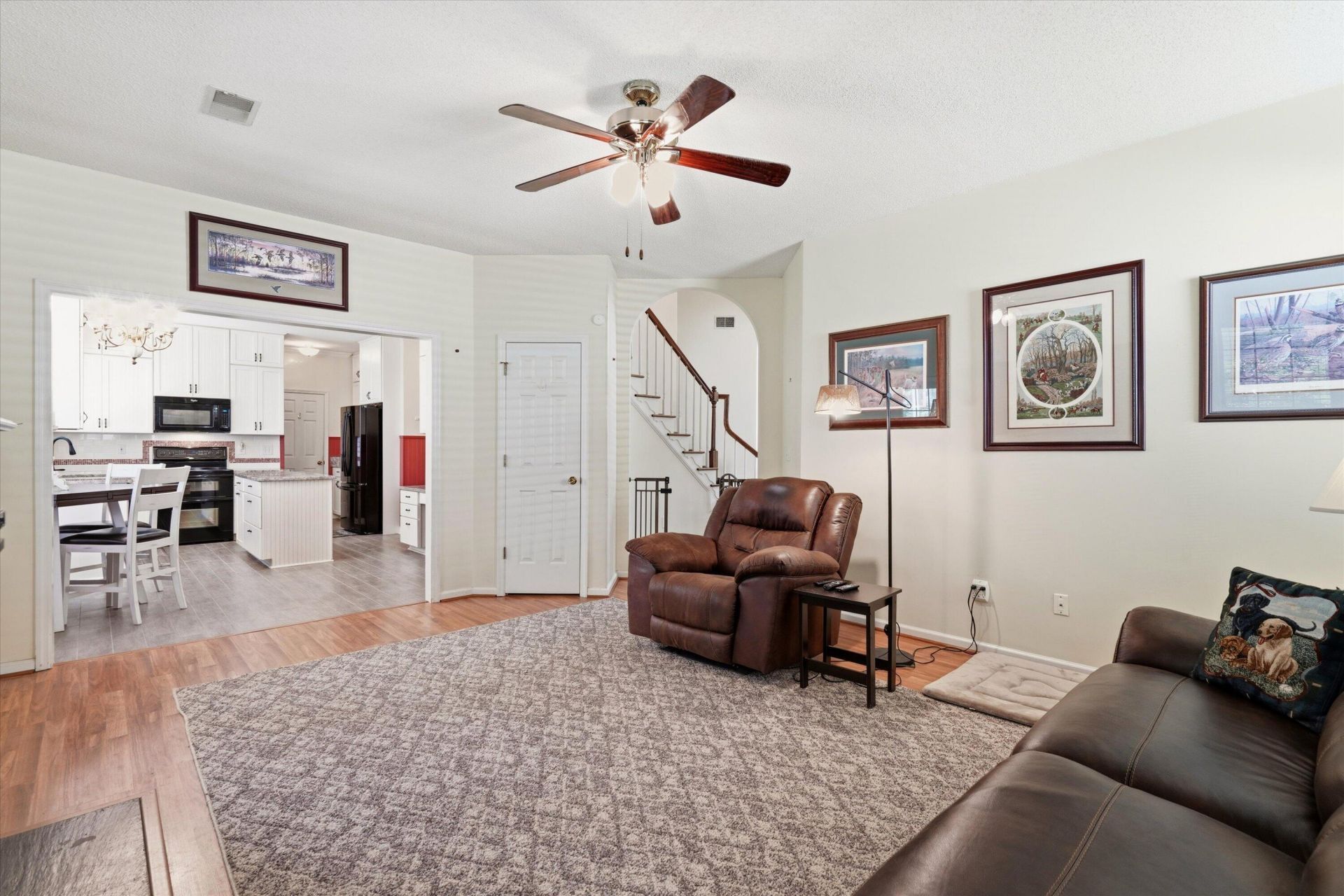 5410 Dwight Drive Photo 13