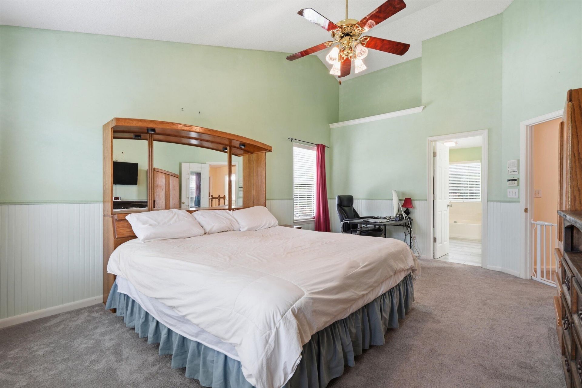 5410 Dwight Drive Photo 34