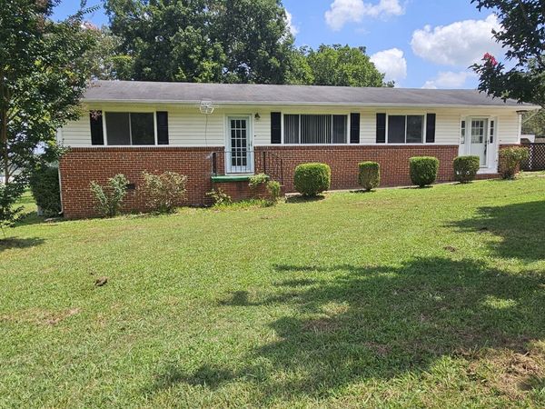155 Lake Avenue, Ringgold, GA 30736
