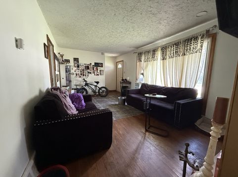 Main Photo