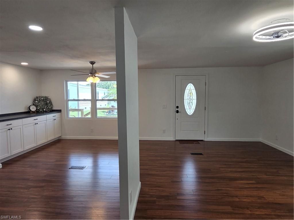 556 Freedom St , North Fort Myers, FL 33917 Photo