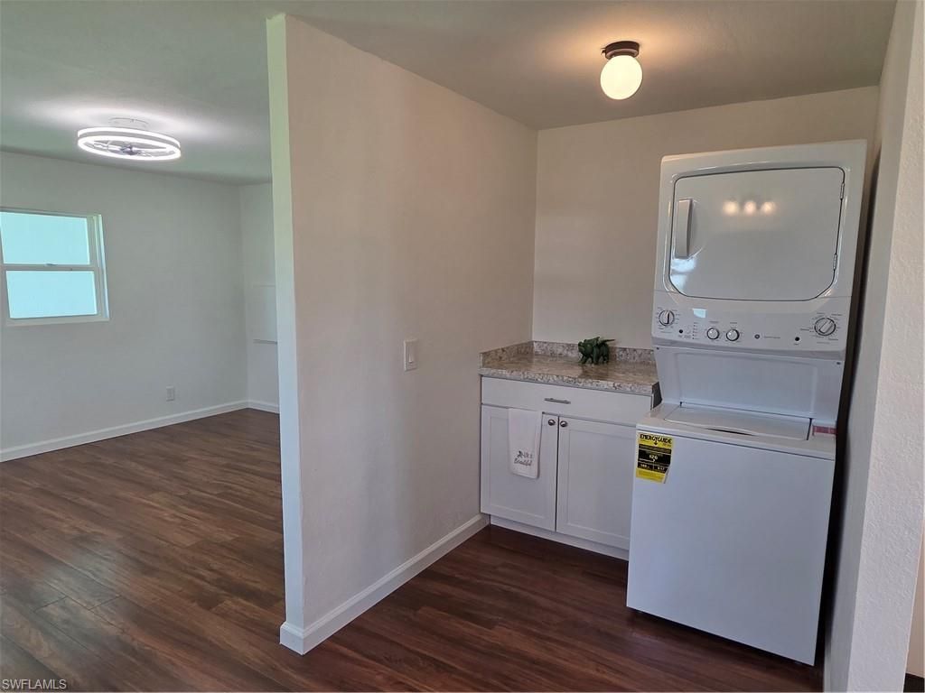 556 Freedom St , North Fort Myers, FL 33917 Photo