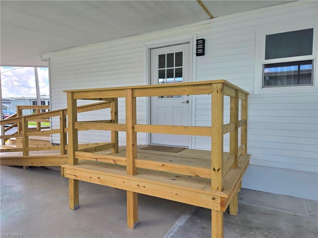 556 Freedom St , North Fort Myers, FL 33917 Photo