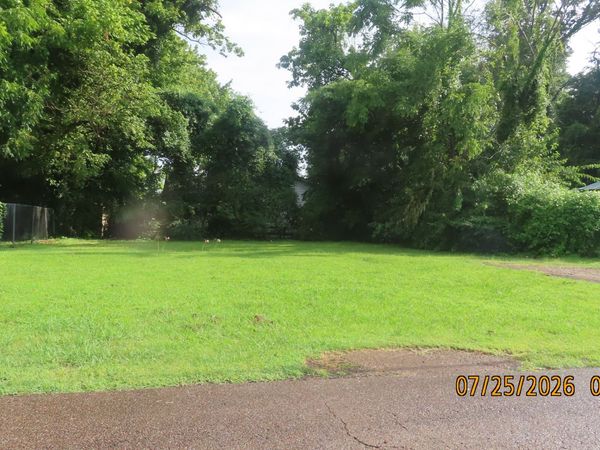 326 Allen Ave , Jackson, TN 38301