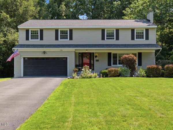 1354 Rowe Road, Niskayuna, NY 12309