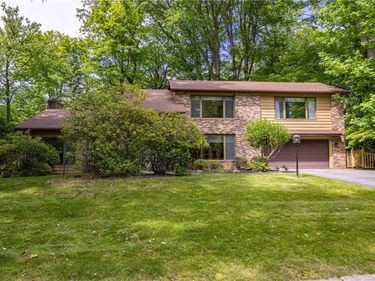 17 Tuliptree Lane, Rochester, NY 14617
