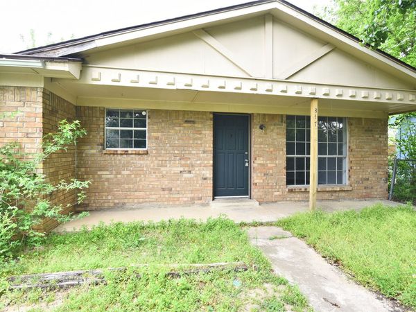 317 W Linda Street , Sapulpa, OK 74066