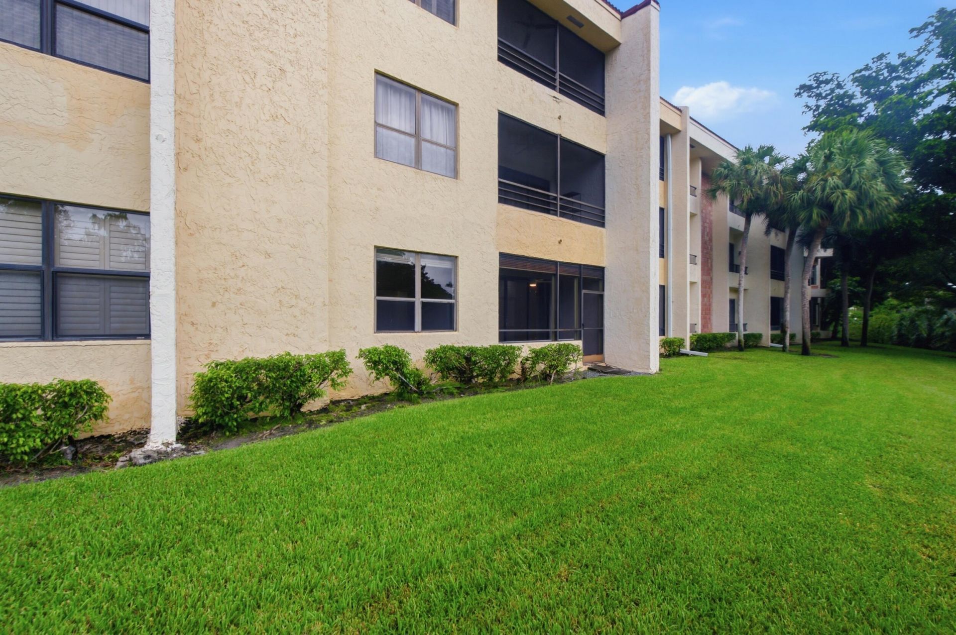 7508 La Paz Boulevard, Unit 107, Boca Raton, FL 33433 Photo