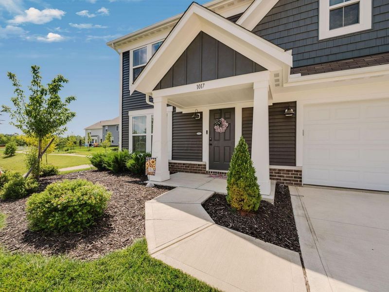 1017 Queen Bee Place, Grove City, OH 43123 Photo 2