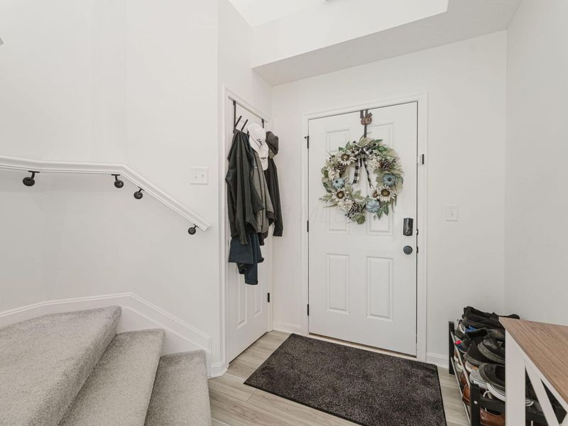 1017 Queen Bee Place, Grove City, OH 43123 Photo 6