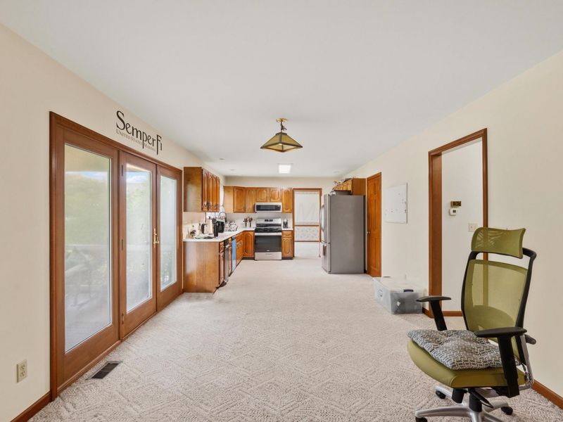 303 Andover Drive, London, OH 43140 Photo 14