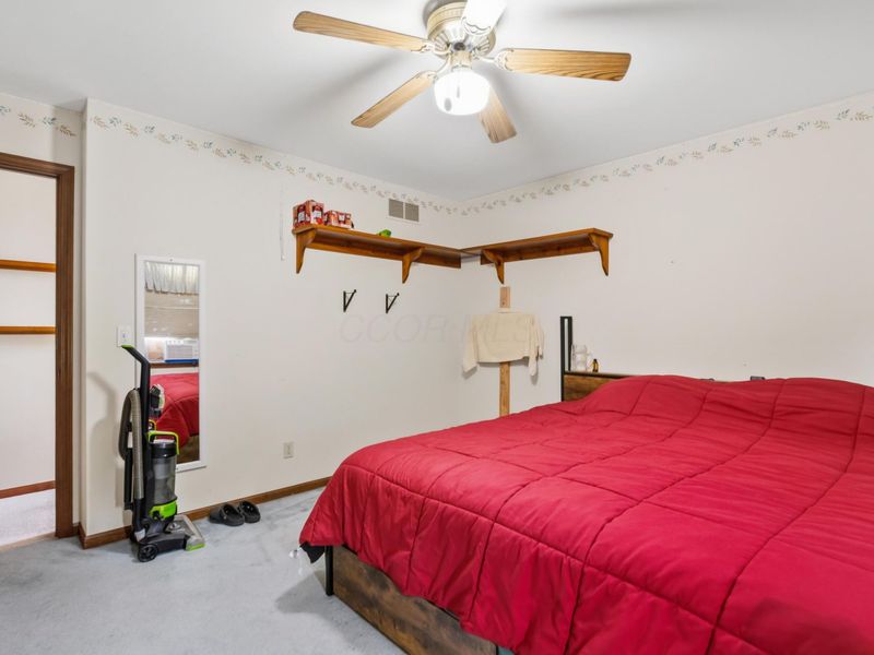 303 Andover Drive, London, OH 43140 Photo 20