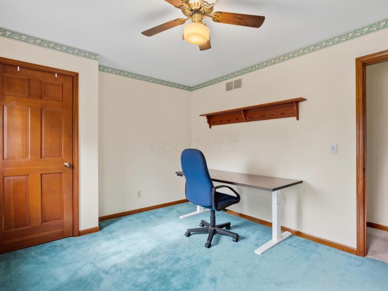 303 Andover Drive, London, OH 43140 Photo 23
