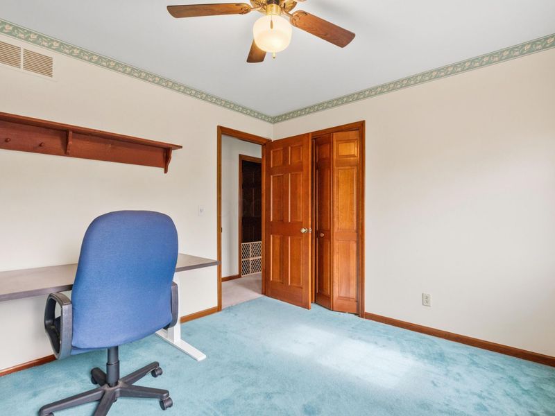 303 Andover Drive, London, OH 43140 Photo 24