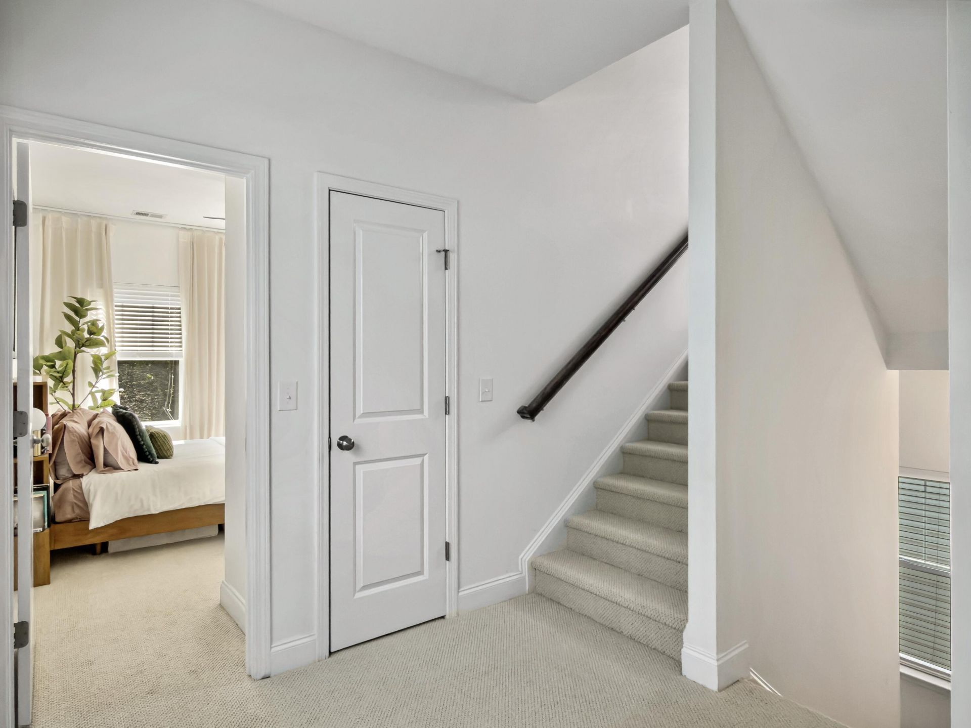 860 Rue Drive Photo 29