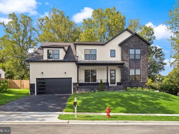 318 CENTER STREET N, VIENNA, VA 22180