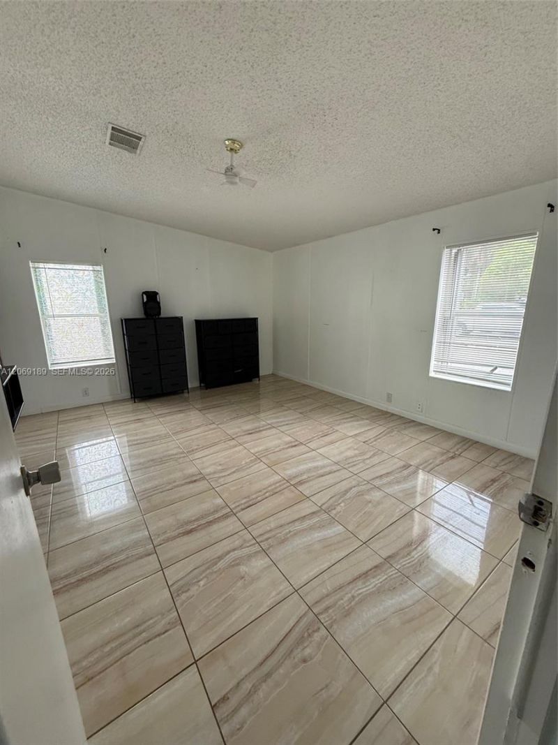Please Call For Address, Miami, FL 33187 Photo