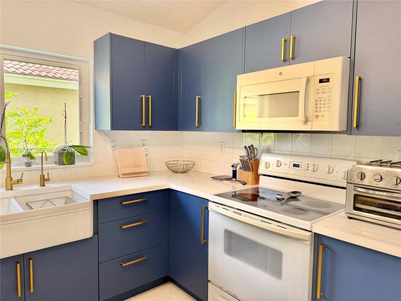 415 NW 165th Ave, Pembroke Pines, FL 33028 Photo