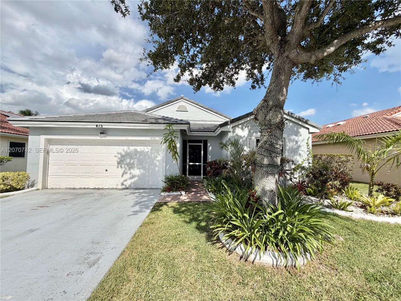 415 NW 165th Ave, Pembroke Pines, FL 33028 Photo