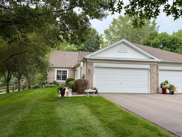 18699 Kalmar Court, Lakeville, MN 55044