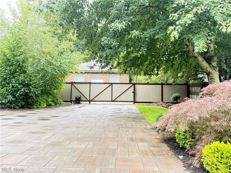 313 Woodlawn Avenue, Zanesville, OH 43701 Photo 9