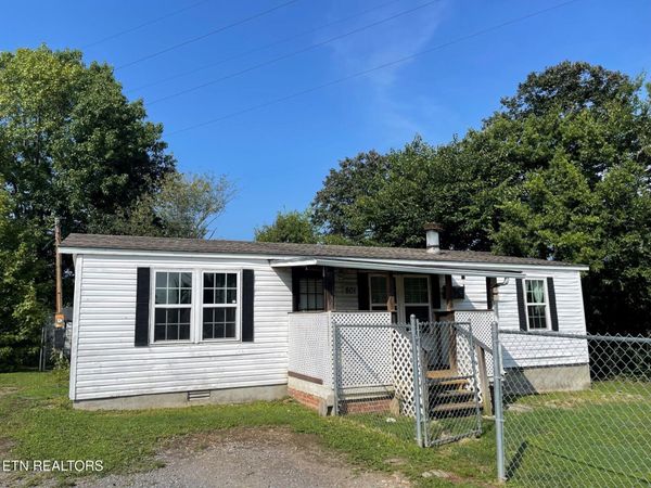 801 Wilson Rd, Maryville, TN 37801