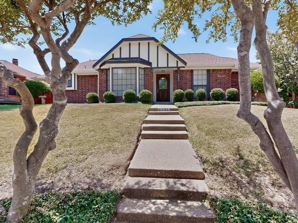 4431 Silverthorn Drive, Mesquite, TX 75150