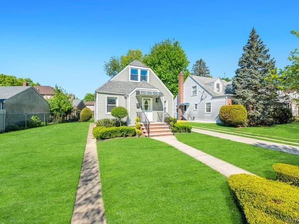 8726 249th Street , Bellerose, NY 11426