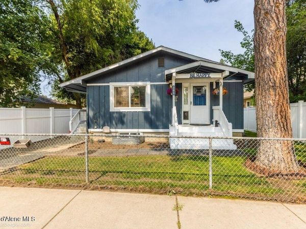 305 E 15th AVE, Post Falls, ID 83854