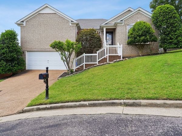 805 Waterloo Ct, Nashville, TN 37209