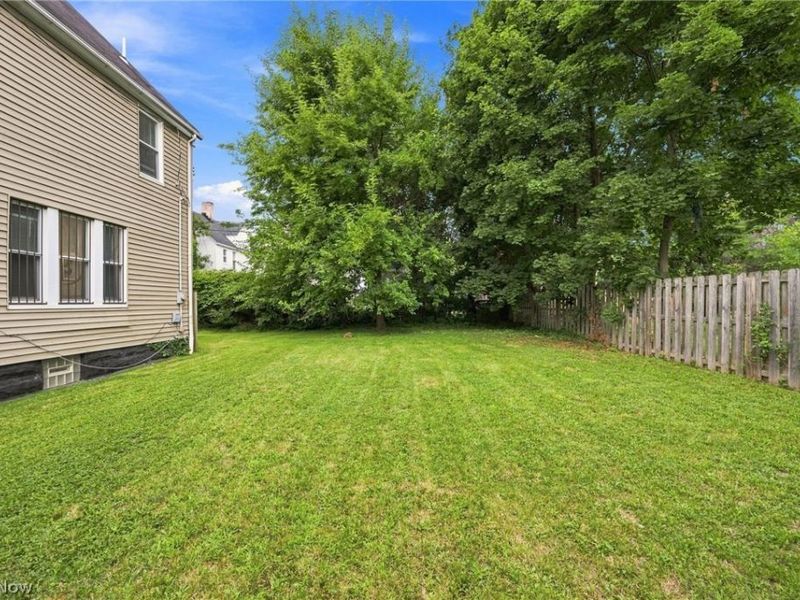 2260 E 85th Street, Cleveland, OH 44106 Photo 41