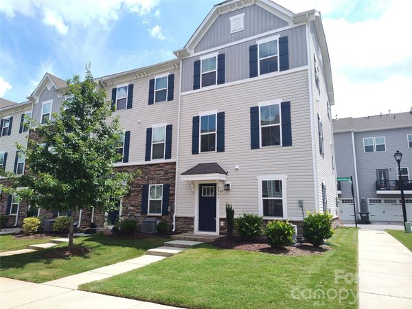 1105 Newell Towns Lane, Charlotte, NC 28262