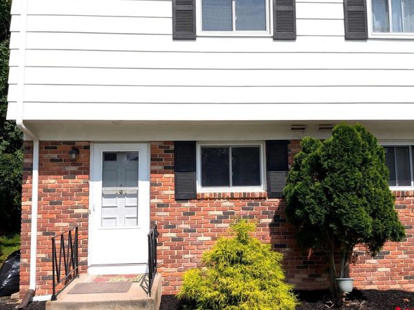 60 Skyline, Unit D, Montville, CT 06382