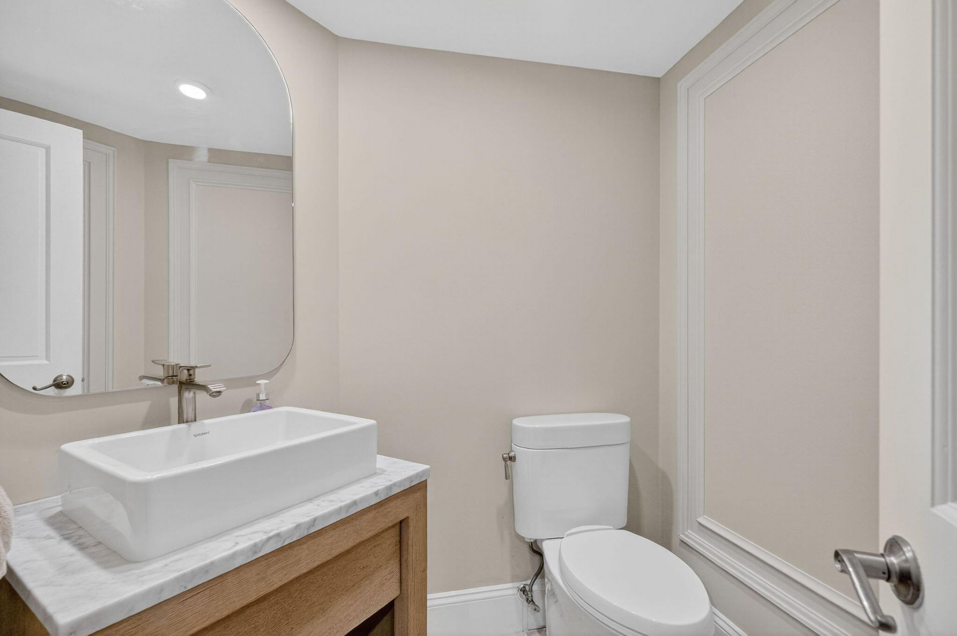 701 Brickell Key Boulevard, Unit 1604, Miami, FL 33131 Photo