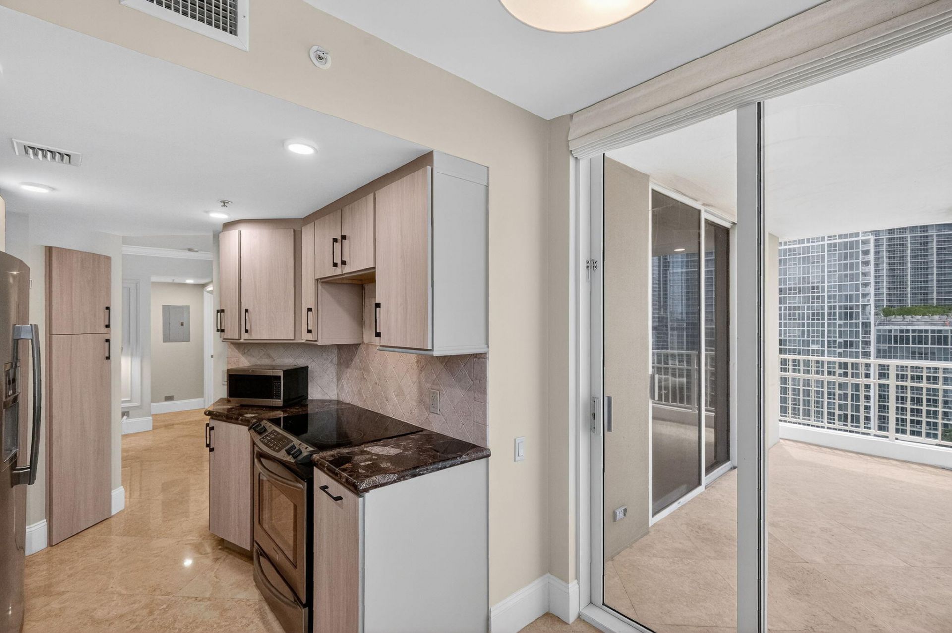 701 Brickell Key Boulevard, Unit 1604, Miami, FL 33131 Photo