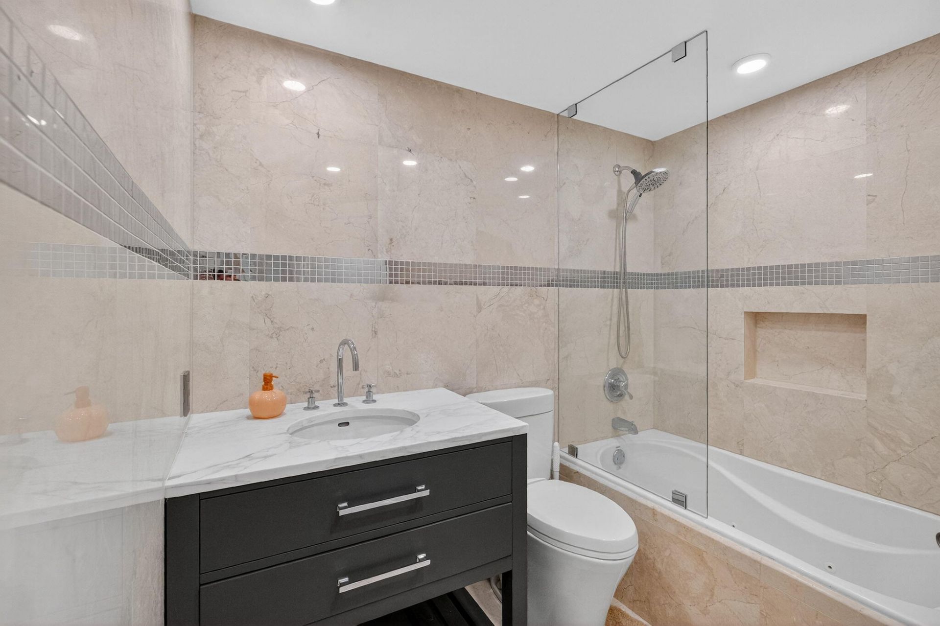 701 Brickell Key Boulevard, Unit 1604, Miami, FL 33131 Photo