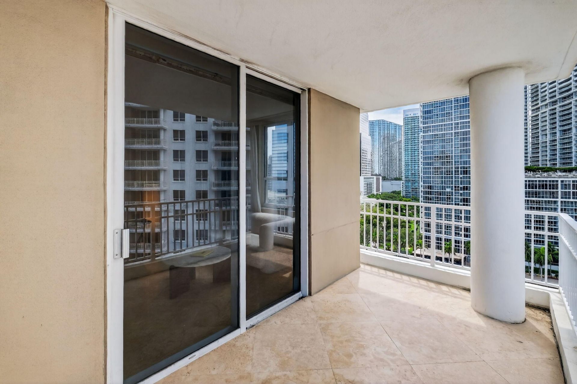 701 Brickell Key Boulevard, Unit 1604, Miami, FL 33131 Photo