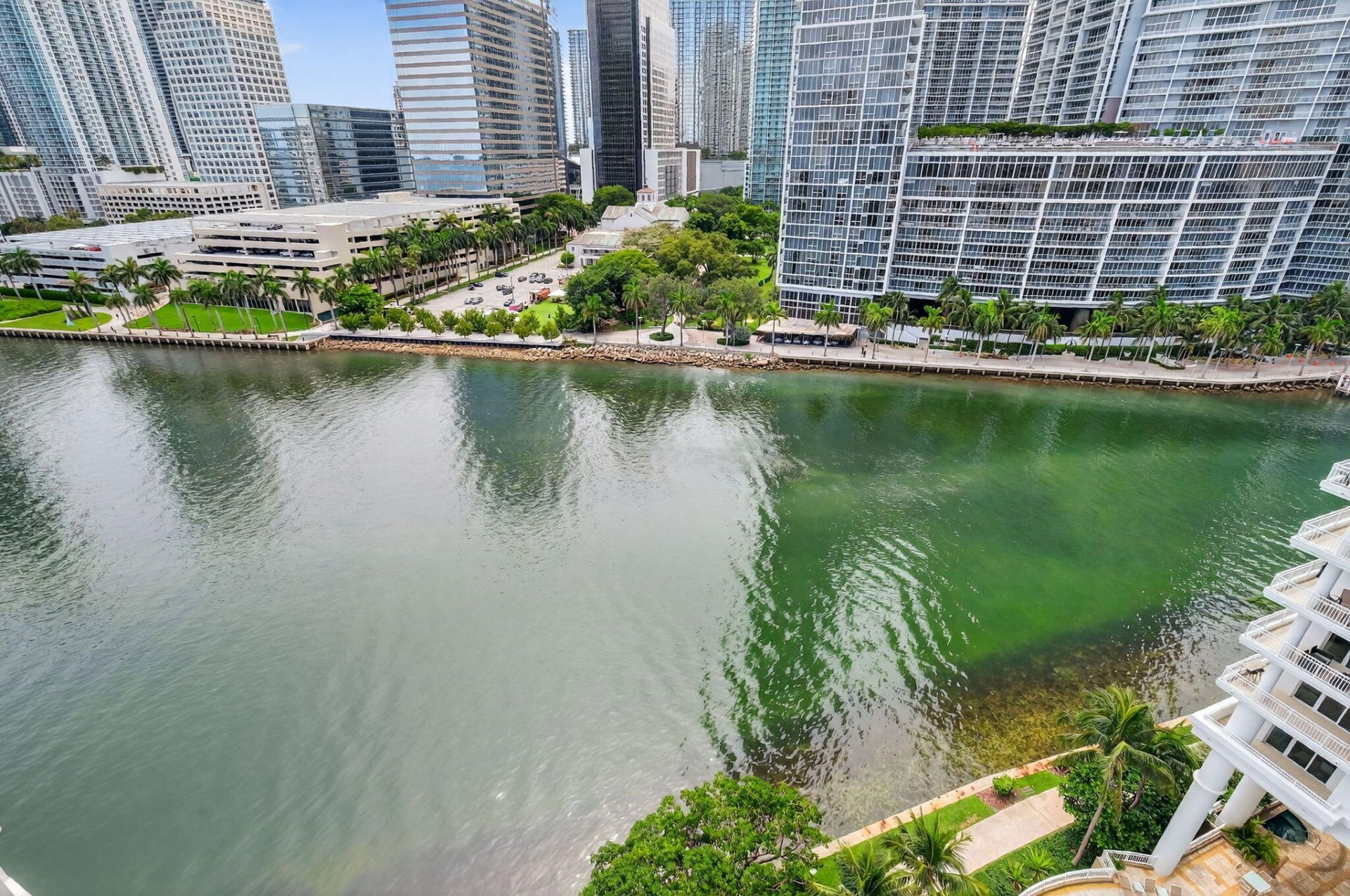 701 Brickell Key Boulevard, Unit 1604, Miami, FL 33131 Photo
