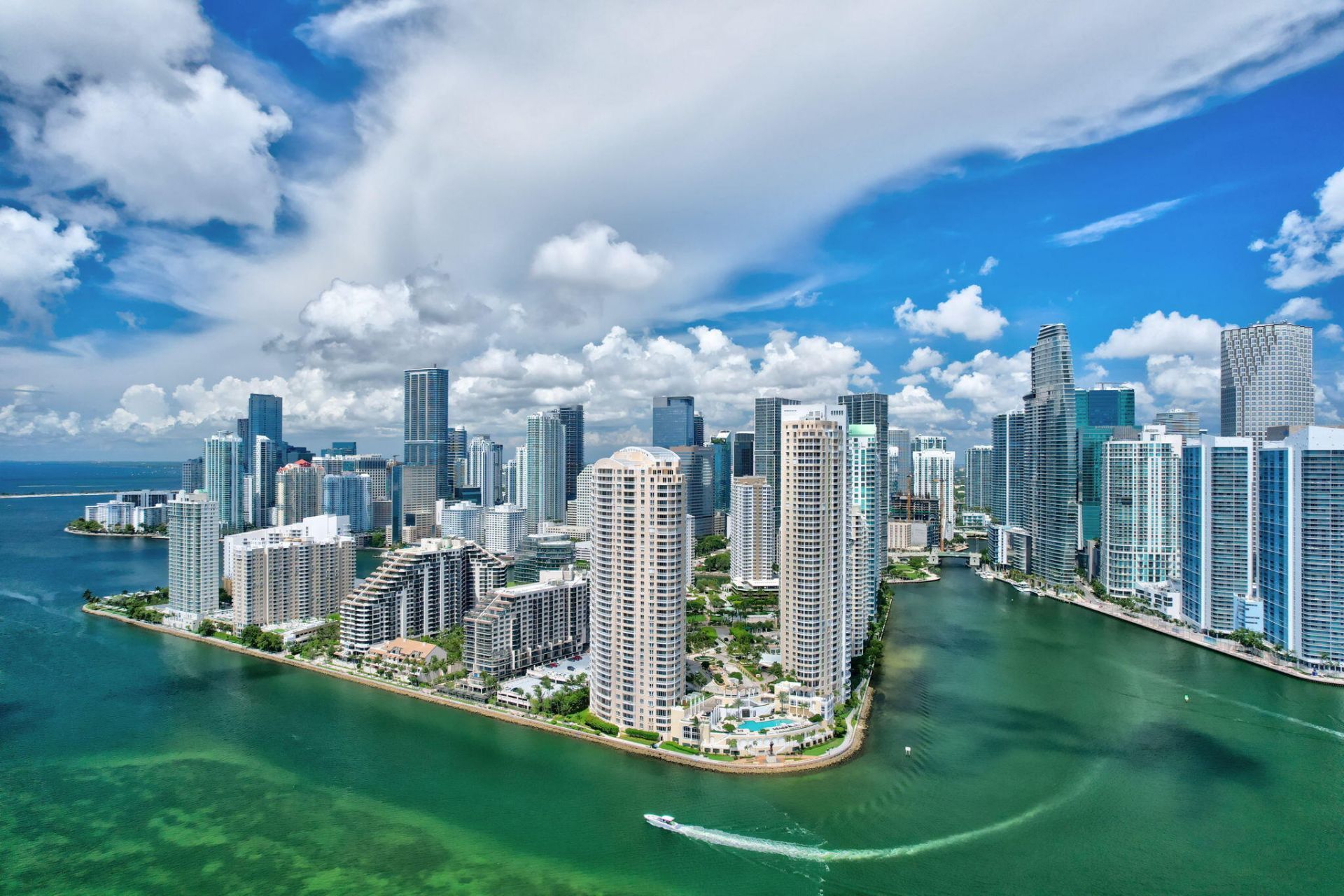 701 Brickell Key Boulevard, Unit 1604, Miami, FL 33131 Photo