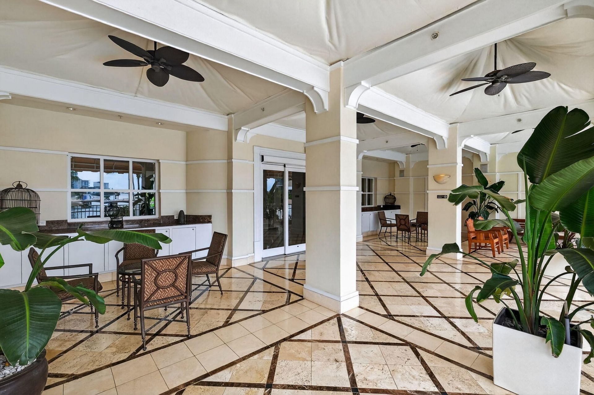 701 Brickell Key Boulevard, Unit 1604, Miami, FL 33131 Photo